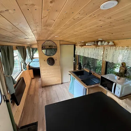 Tiny House - Bus Insolite - Avec Escape Game